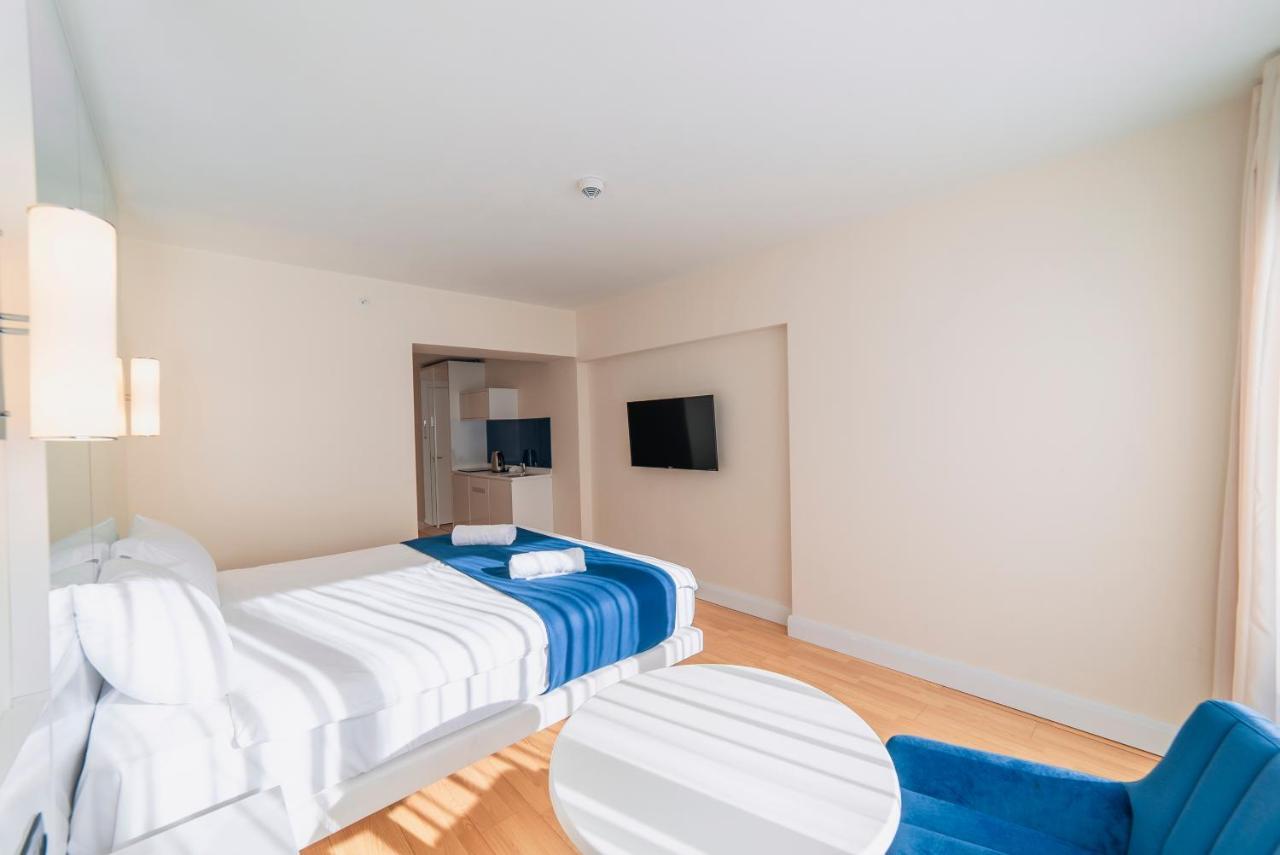 Appartement Grand City Real Estate à Batoumi Extérieur photo